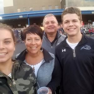 Meet your Posher, Lynn